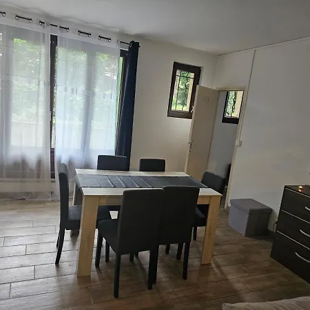 96m2 Centre Ville Апартаменты